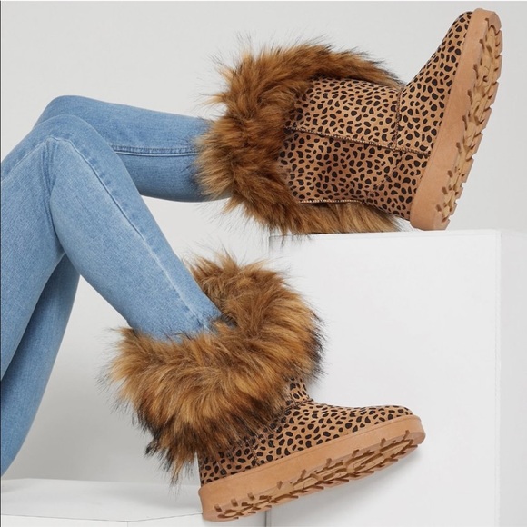 Asymmetrical Cheetah Print Faux Fur Boots - Picture 2 of 7